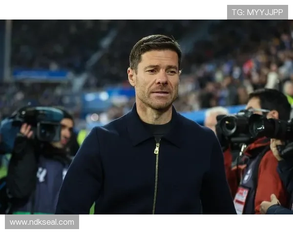 利兹联计划1月租借贡萨洛加西亚哈维阿隆索坚决拒绝放人